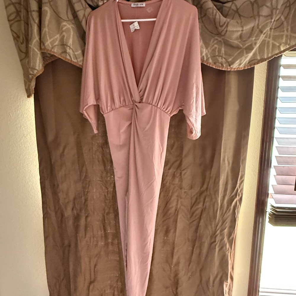 #52–Fashion Nova Pink Maxi Dress